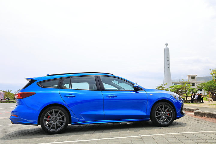 點我看大圖 (映像旅行) 隨心所向、山海隨行in台東高雄 feat. Ford Focus Wagon ST-Line Vignale