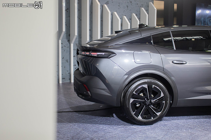 【國內情報】Peugeot 408 車系編成搶先流出,三車型、136.9萬元起跳!