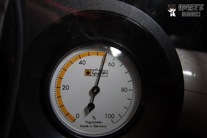 開箱|【SANSUI 山水】小綠能除濕器 SDR-120 - 台灣製造小型除濕機,幫衣櫃除濕無耗材免排水!