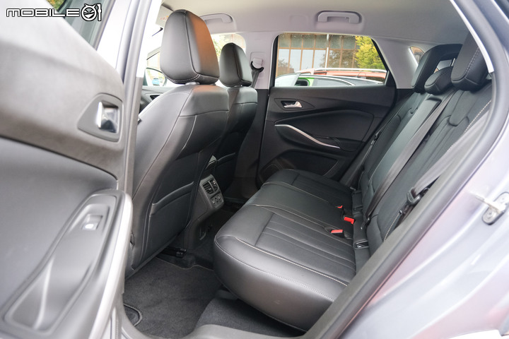 Opel Grandland 德國試駕｜小排氣量高效動力、中型休旅車市場新面貌！