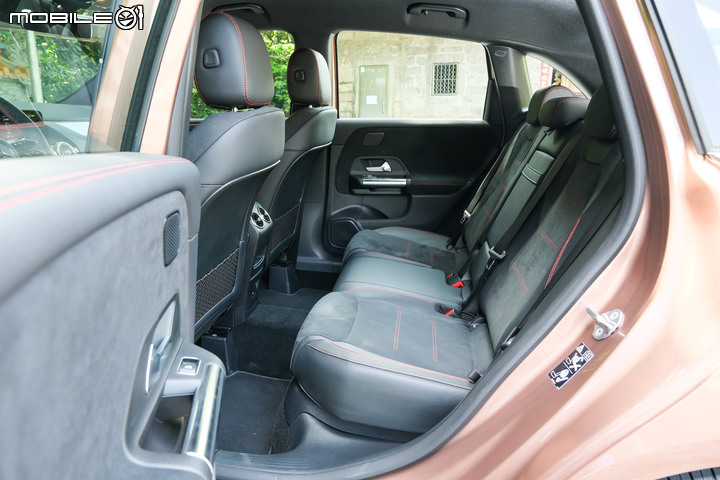Mercedes-Benz A/B-Class 小改款試駕|48V輕油電注入、科技指數更為升級!