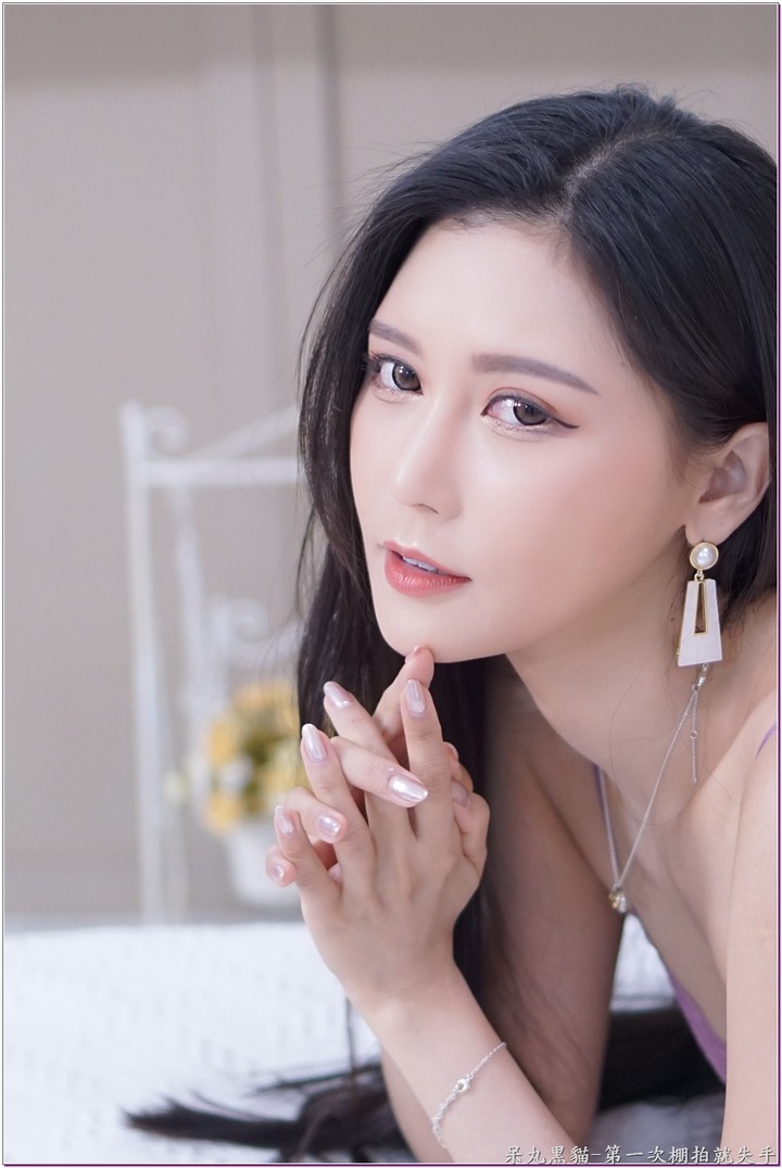 第一次棚拍就失手 ~ 初次才是最美 許玲玲