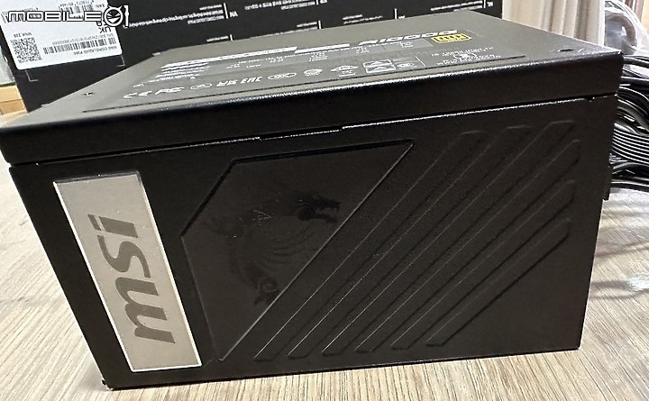 [開箱] 微星DIY組裝逐步升級MAG TOMHAHAWK 軍武機