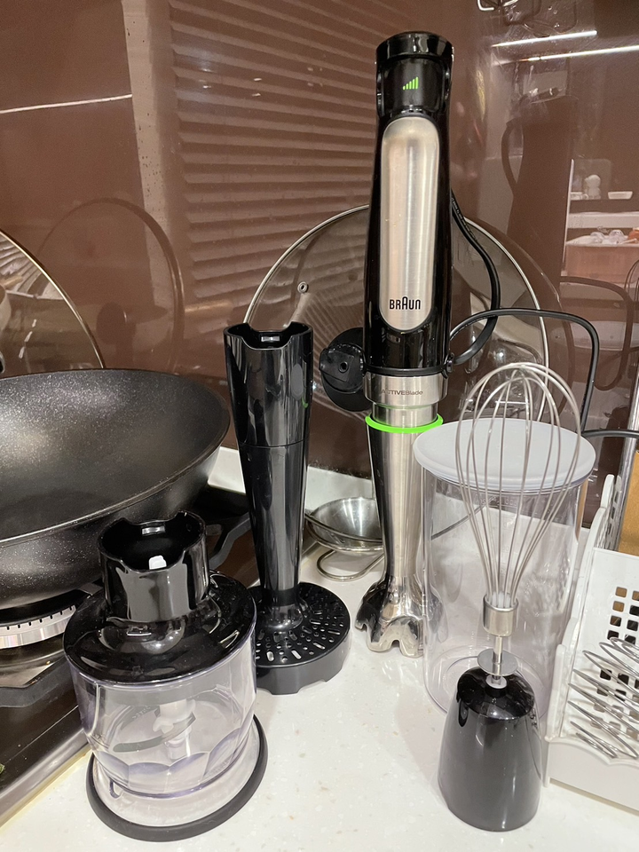 用百靈攪拌棒MQ7087X做大人小孩都愛吃的南瓜濃湯