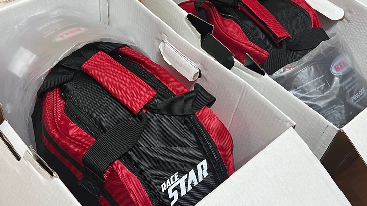 點我看大圖 低調的頂級賽事全罩帽選擇 Bell Race Star Dlx Flex
