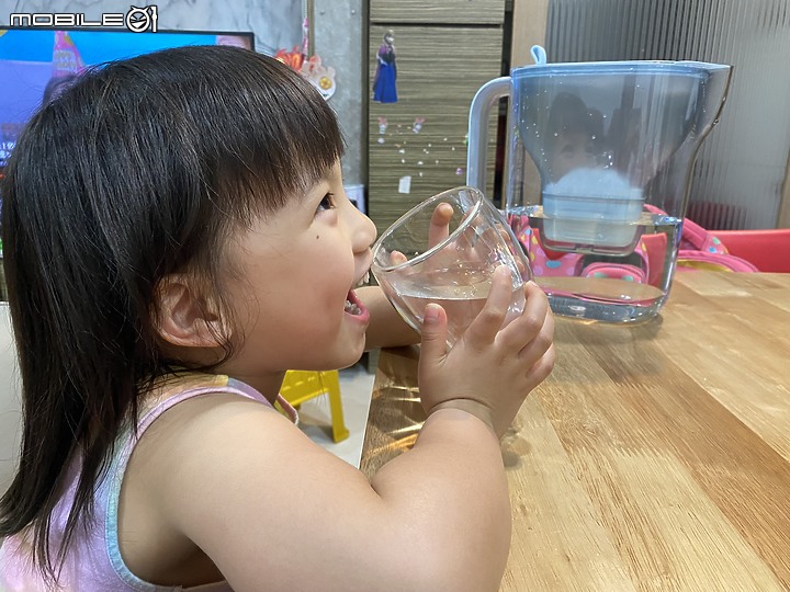 點我看大圖 BRITA ecoStyle環保純淨濾水壺用芯過濾全家喝的每一滴水~簡單喝水也可以很安心