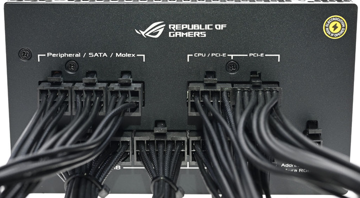 ASUS ROG STRIX AURA EDITION 850W金牌全模組化電源開箱