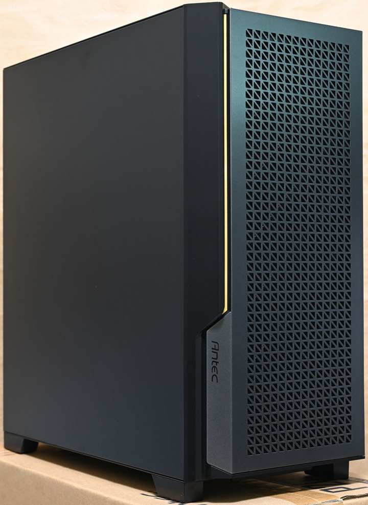 Antec P20CE無透側版機殼開箱