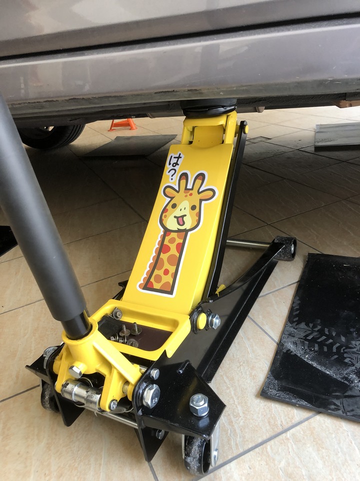 【開箱】日本 KEEPER MAN 3噸 頂車架!