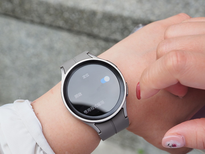 三星 Galaxy Watch5 Pro 不僅能隨時了解身體狀況 更是伴你戶外運動的好夥伴
