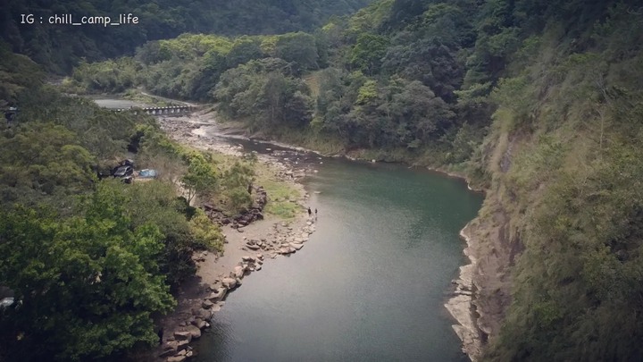 單人女子機車野溪露營，夏天營地分享