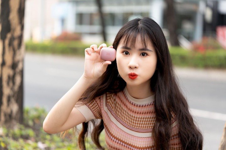 點我看大圖 JBL Live Pro 2 開箱 對比 AirPods Pro 2 和 Galaxy Buds2 Pro