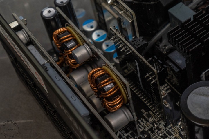 極致靜音 ATX 3.0 Ready!MONTECH TITAN GOLD 1000W 電源供應器開箱