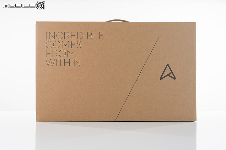 ASUS Zenbook S 13 OLED（UX5304） 測試報告｜超越極致輕薄的美學筆電