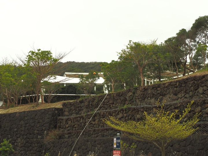 琉球國民五十四名墓、明治七年討蕃軍本營地紀念碑、石門古戰場、牡丹社事件紀念公園、西鄉都督遺績記念碑與忠魂碑、高士神社、港仔大沙漠｜八瑤灣 — 【1874年牡丹社事件】場景 — 恆春半島歷史場景旅程之二
