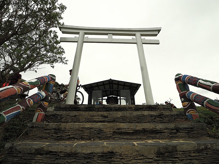 琉球國民五十四名墓、明治七年討蕃軍本營地紀念碑、石門古戰場、牡丹社事件紀念公園、西鄉都督遺績記念碑與忠魂碑、高士神社、港仔大沙漠｜八瑤灣 — 【1874年牡丹社事件】場景 — 恆春半島歷史場景旅程之二