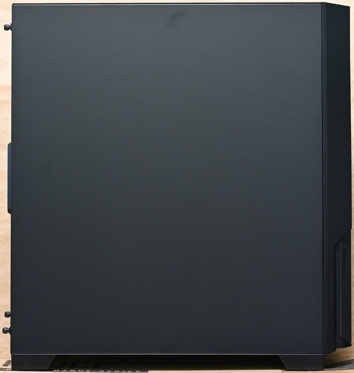 Antec P20CE無透側版機殼開箱