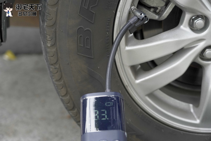 開箱|【PHILO 飛樂】TP20 飛樂打氣王 急速無線電動打氣機 - 超大馬力快狠準,輪胎快速補氣的好物