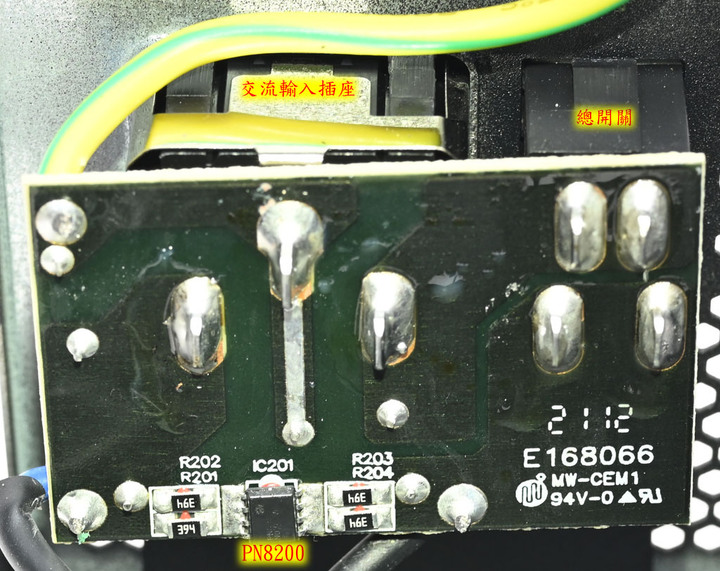點我看大圖 GIGABYTE技嘉UD1000GM PG5(REV. 2.0) 1000W金牌全模組化電源開箱