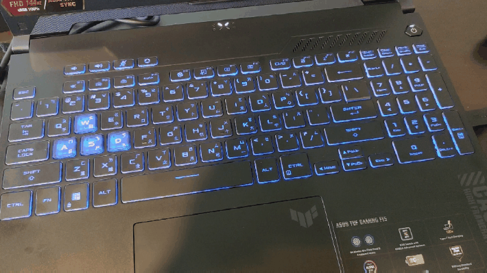 點我看大圖 外觀、功能持續演化,ASUS TUF GAMING F15 2023 FX507VU 電競筆電開箱