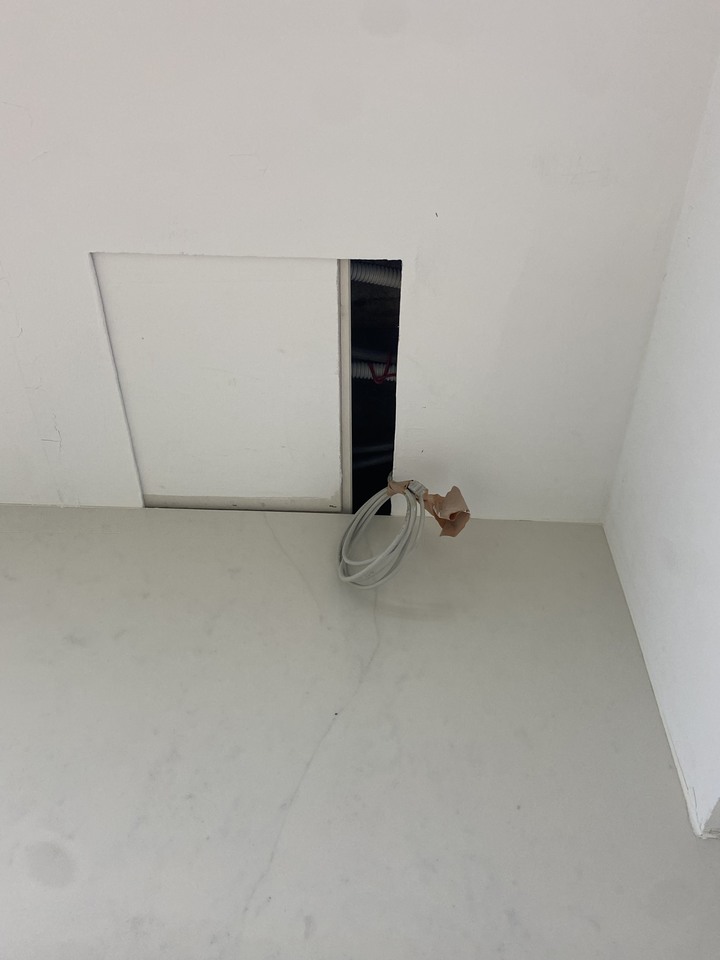 Wifi訊號不佳，樓層間數據機/接線問題