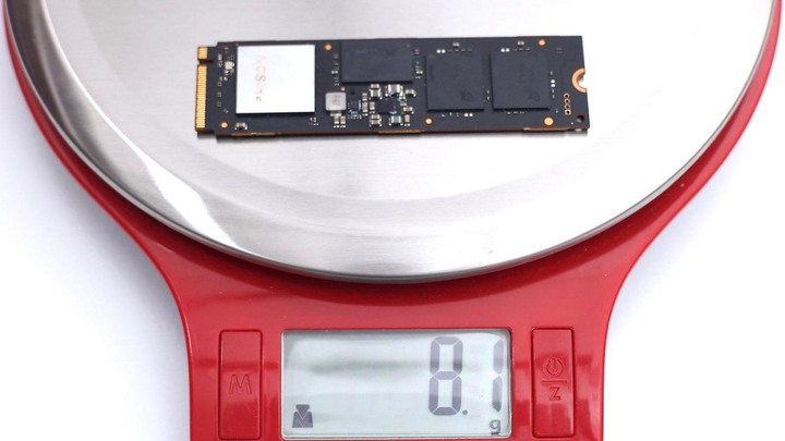 搶先體驗單條 12GB/s 的怪物，Micron Crucial T700 2TB，PCIe Gen5 x4 SSD