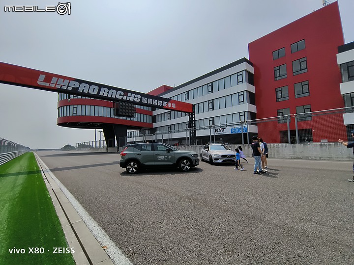 點我看大圖 Volvo XC40 Recharge Ultimate Twin Motor麗寶賽道體驗