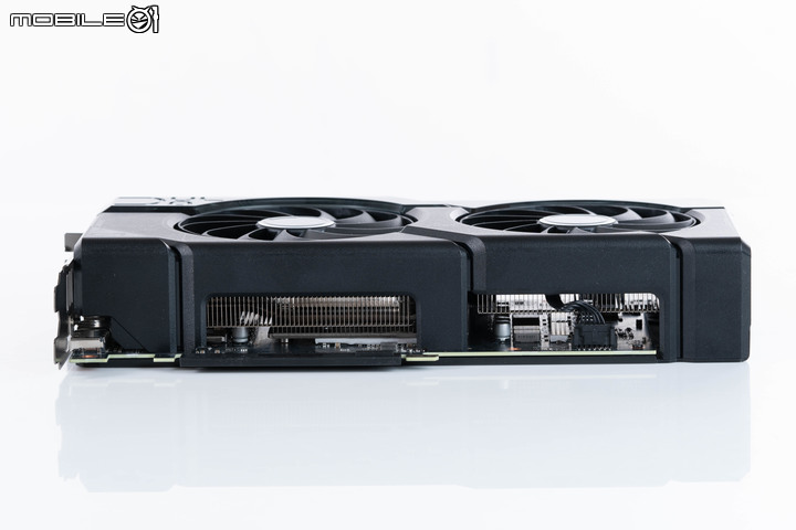 ASUS GeForce RTX 4070 Dual 顯示卡開箱實測 散熱造型雙重升級的效能小巨人