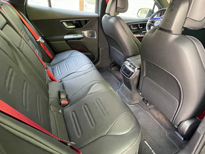 Mercedes-AMG EQE SUV