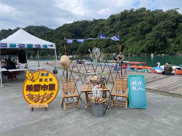 2023全台最美碧潭水舞登場！水幕光影交織成夢幻初夏交響樂