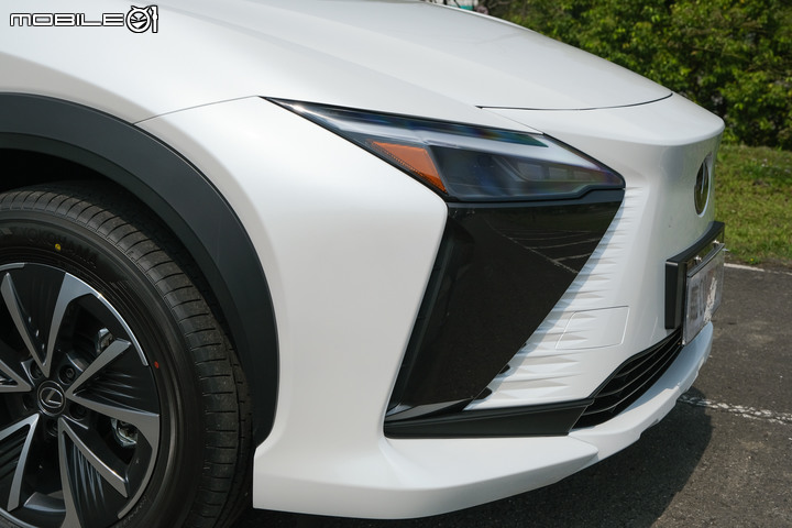 Lexus RZ450e 試駕|豪華電動休旅之表率!