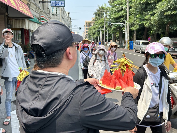 騎 到 溪 州 迓 大 甲 媽