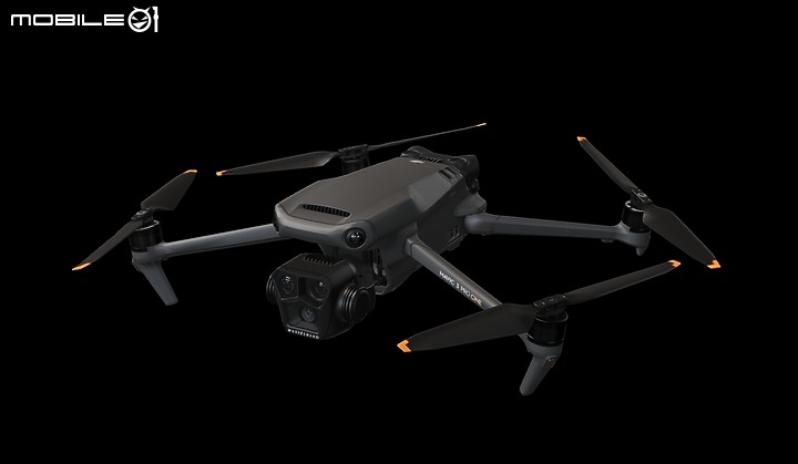 DJI Mavic 3 Pro 首創三鏡頭設計,新增 10-bit D-Log M 色彩模式,建議售價 NT$ 62,000 起!