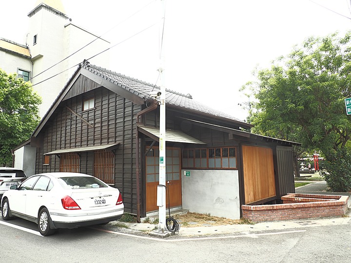 新化老街、新化武德殿、日式宿舍群與蘇家古厝，附掛記憶中的好味道 — 成功醬油、正豐蔴油廠