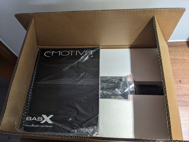 Emotiva BasX A2m 擴大機開箱