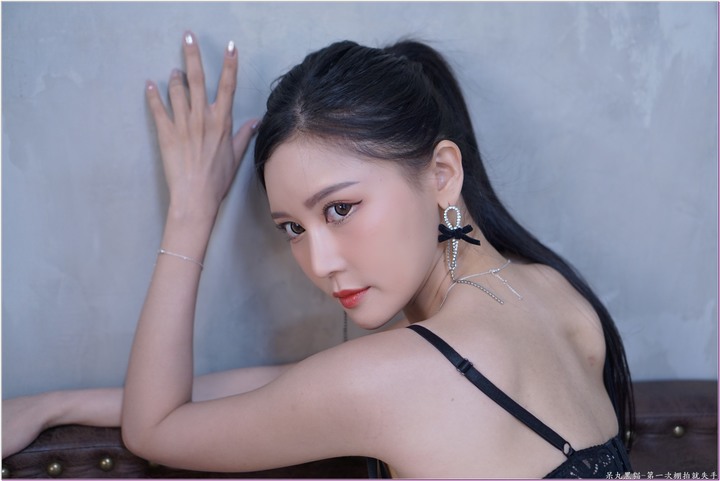 第一次棚拍就失手 ~ 初次才是最美 許玲玲
