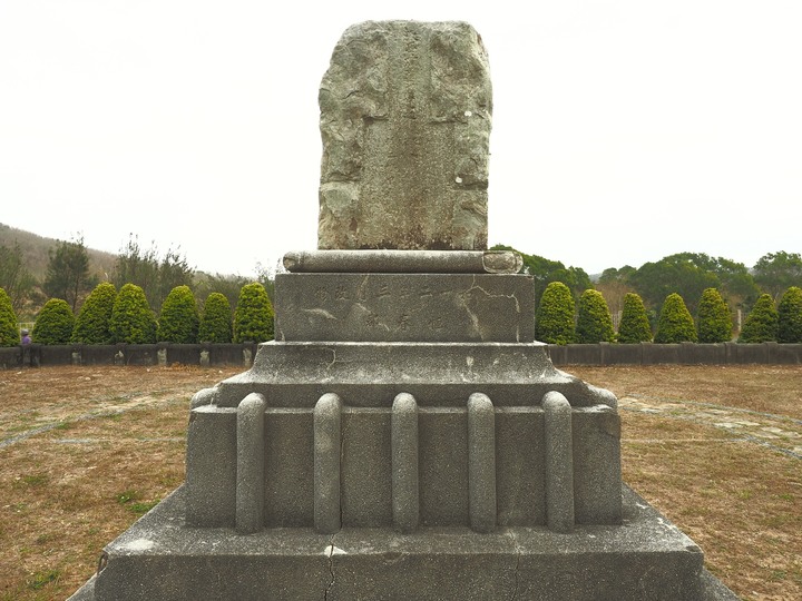 琉球國民五十四名墓、明治七年討蕃軍本營地紀念碑、石門古戰場、牡丹社事件紀念公園、西鄉都督遺績記念碑與忠魂碑、高士神社、港仔大沙漠｜八瑤灣 — 【1874年牡丹社事件】場景 — 恆春半島歷史場景旅程之二