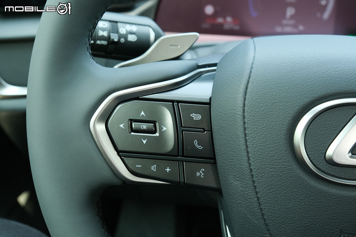 Lexus RZ450e 試駕|豪華電動休旅之表率!