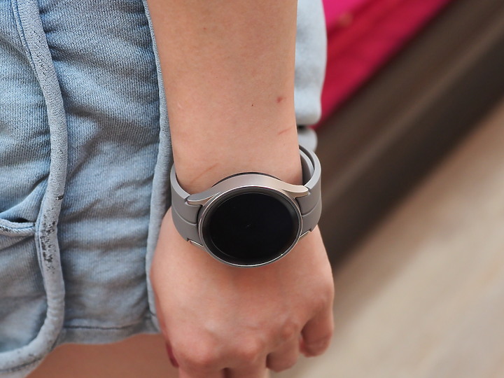 三星 Galaxy Watch5 Pro 不僅能隨時了解身體狀況 更是伴你戶外運動的好夥伴
