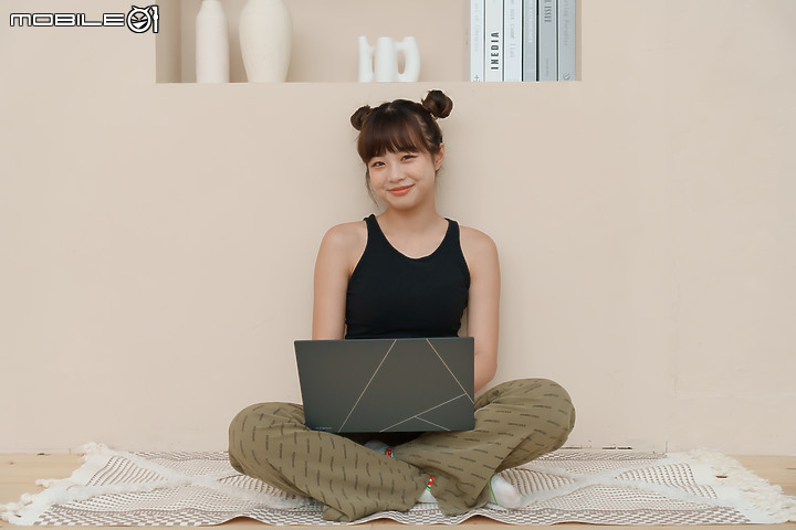 ASUS Zenbook S 13 OLED（UX5304） 測試報告｜超越極致輕薄的美學筆電