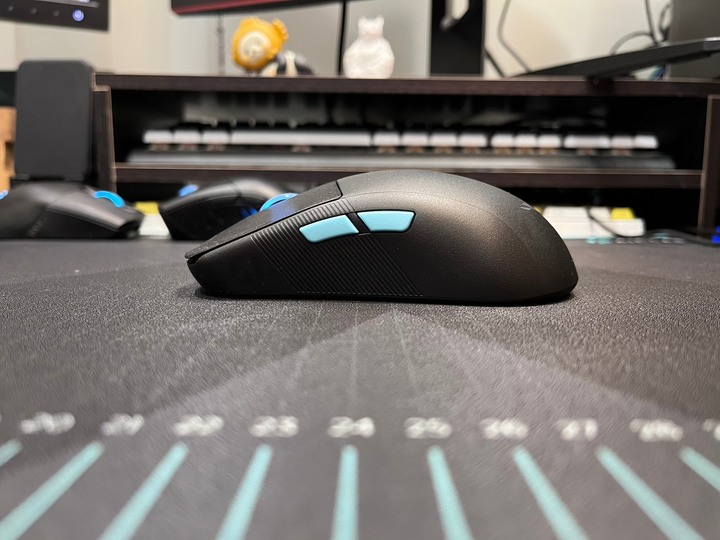 //VIK開箱//ROG Harpe Ace 無線電競滑鼠 + ROG Hone Ace 電競滑鼠墊開箱體驗