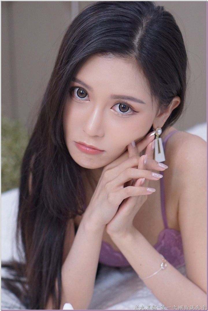 第一次棚拍就失手 ~ 初次才是最美 許玲玲