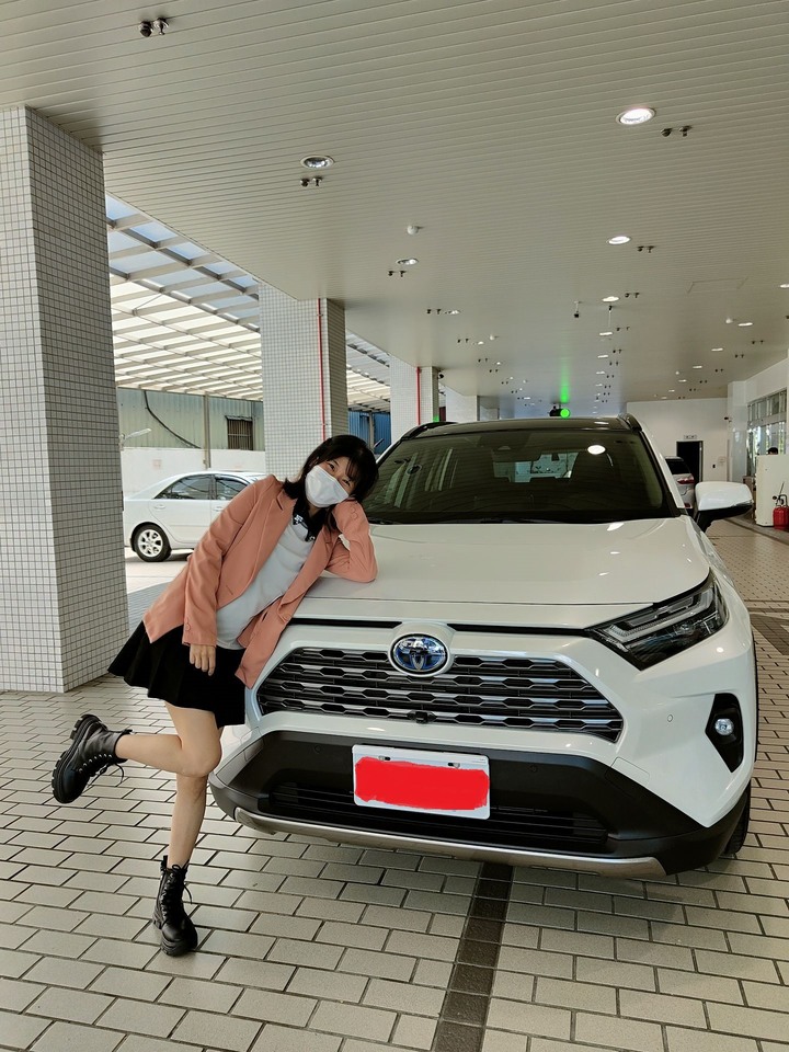 RAV4 E4 -遲來的開箱&菜單&心得文(圖文多)