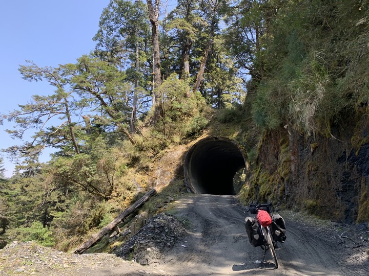 丹大林道六順山bikepacking