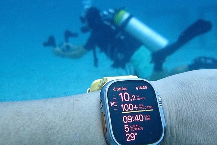 Apple Watch Ultra助「潛」程 水下攝影師吳永森分享Oceanic+如何在深海40米提供幫助