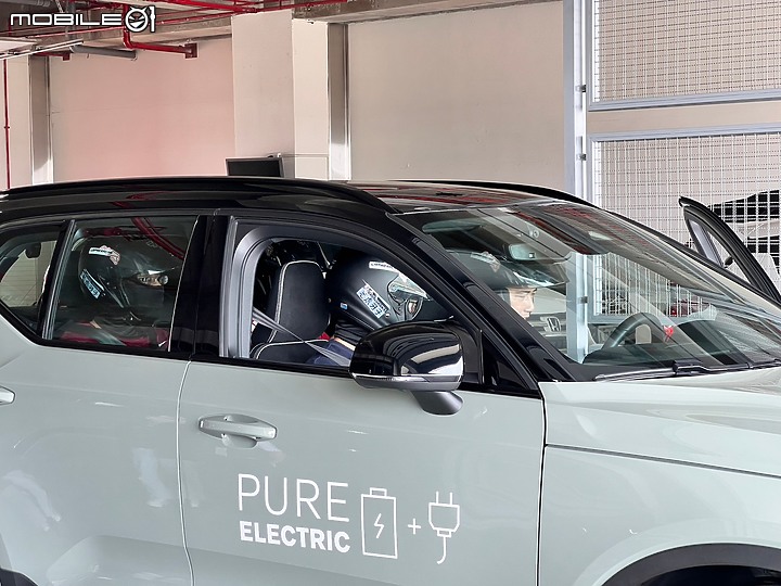點我看大圖 Volvo XC40 Recharge Ultimate Twin Motor麗寶賽道體驗