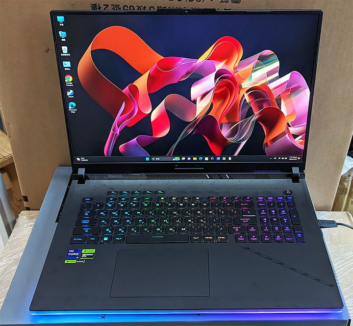 終於等到ROG SCAR 18 G834JZ入手～