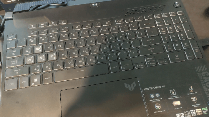 點我看大圖 外觀、功能持續演化,ASUS TUF GAMING F15 2023 FX507VU 電競筆電開箱