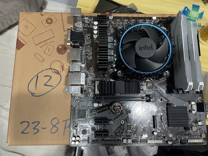 【小宅開箱】用最省的零組件來開箱高級的電源，ROG Loki SFX-L 850W 白金牌電源供應器開箱