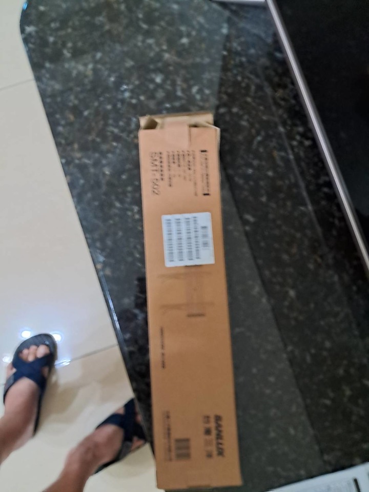 電視沒有壁掛孔如何安裝壁掛架？